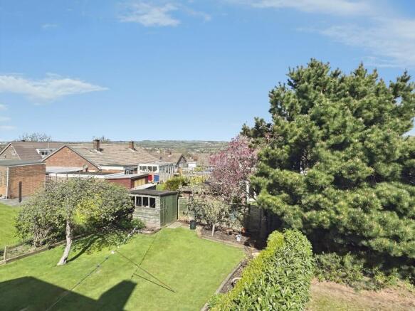 3 bed Semi-Detached for sale Image 11