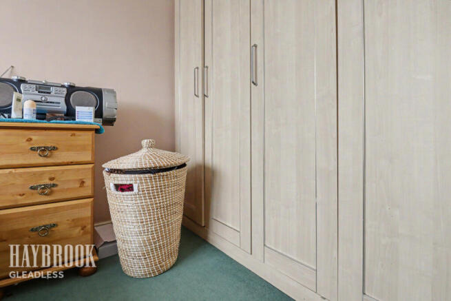 3 bed Semi-Detached for sale Image 9