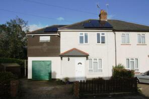 140, Robin Hood Road, Knaphill, Woking GU21 2LS