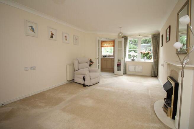 1-bed house on Hadlow Road, Tonbridge, £50,000