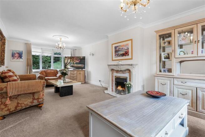 4 bed Detached for sale Image 9