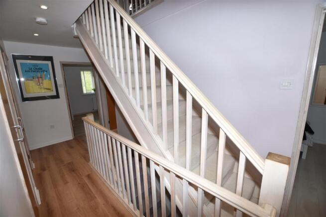 STAIRCASE FROM LANDING LEADING TO