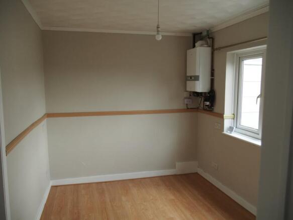 4 bed Semi-Detached for sale Image 7