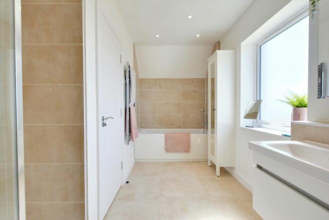 En-suite bathroom