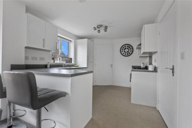 4 bed Detached for sale Image 6