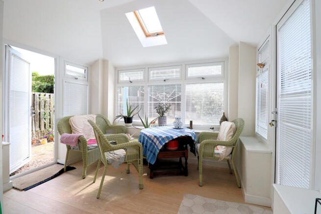 4 bed Detached for sale Image 11