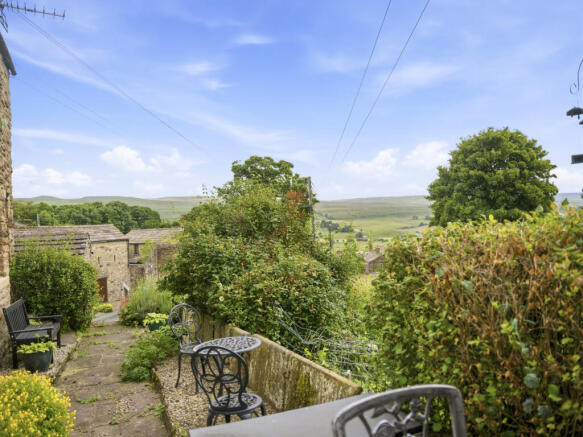 2 bed Terraced for sale Image 12