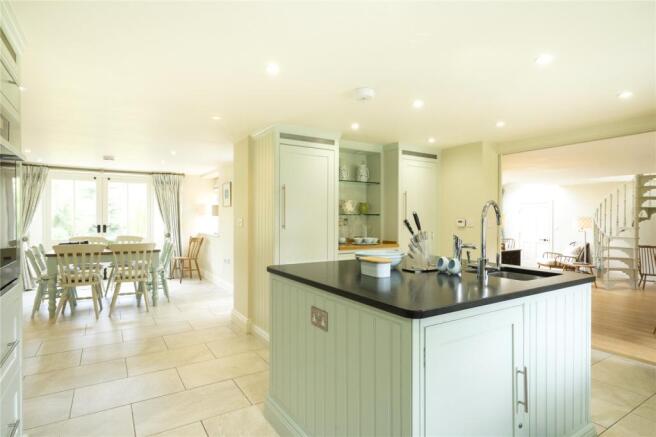 Kitchen/ Breakfast
