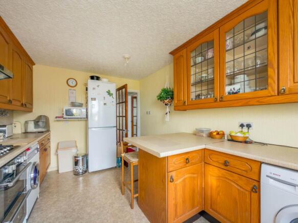 3 bed Detached Bungalow for sale Image 4