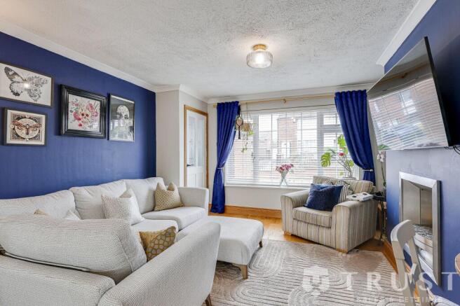 3 bed Semi-Detached for sale Image 5
