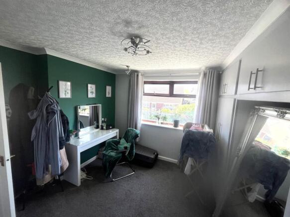 3 bed Semi-Detached for sale Image 9