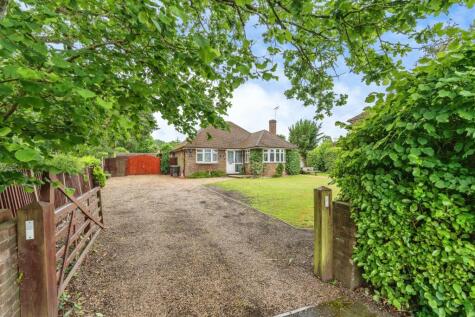 Lyndhurst Road, Ashurst, Southampton, Hampshire, SO40