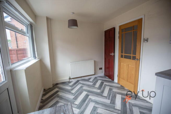3 bed Terraced for sale Image 4