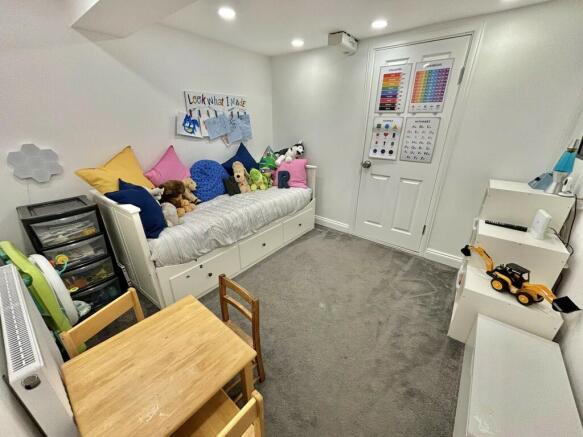 PLAY ROOM/STUDY