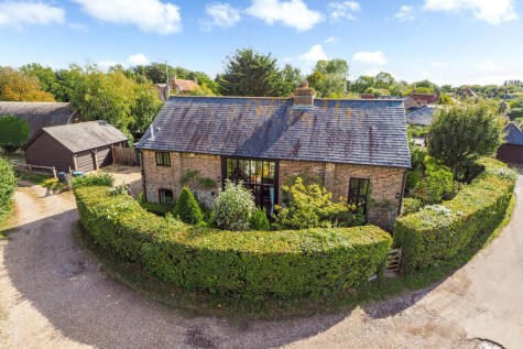 Dove Barn, Hoe Lane, Flansham, West Sussex