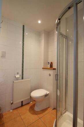 IMG_7324 EN SUITE.jpg
