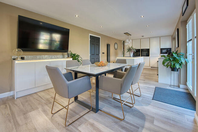 Kitchen/Dining Room
