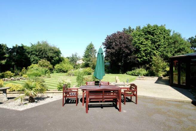Garden (other view)