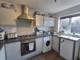 56, Brook Gardens, Emsworth PO10 7LB