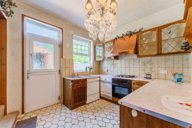 3 bed Terraced for sale Image 10
