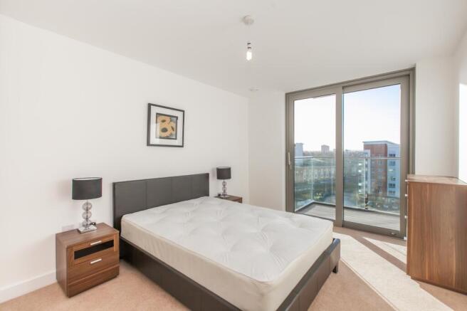 Bedroom - The Renais