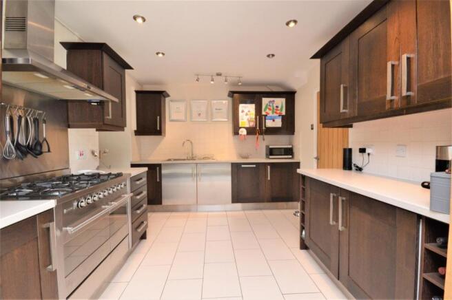 kitchen brockington.JPG