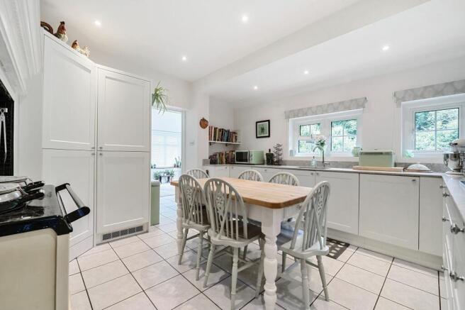 Kitchen / Breakfast Room