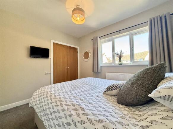 3 bed Semi-Detached for sale Image 10