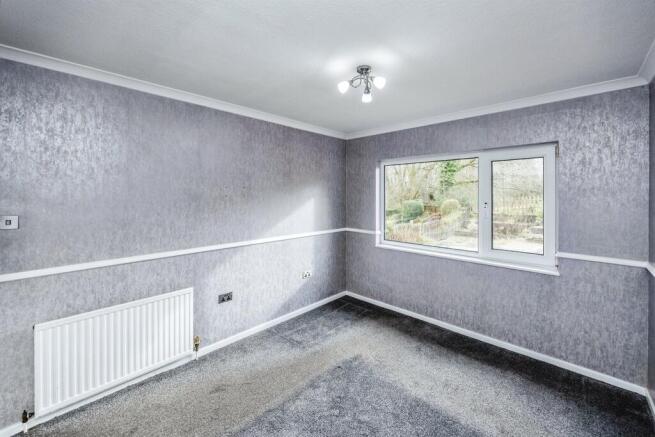 3 bed Semi-Detached for sale Image 5