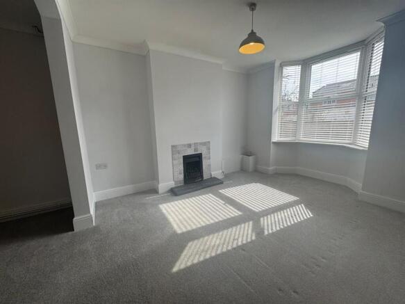 Lounge 2.jpg