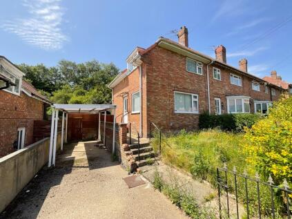 Barrowcliff Road, Scarborough, YO12