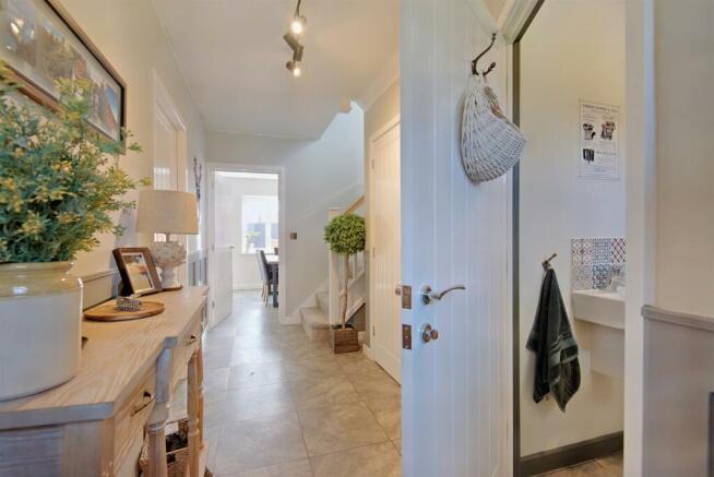 8545078-interior03-800.JPG