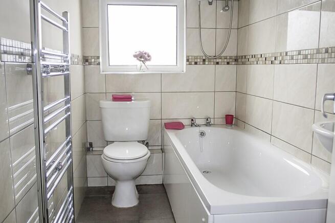 8 bed Terraced to rent Image 7