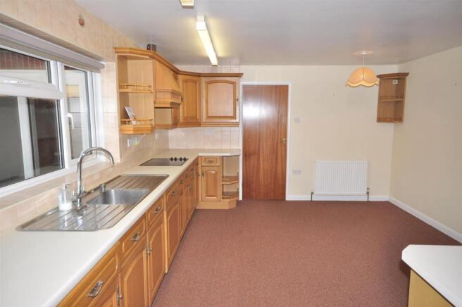 KITCHEN DINER
