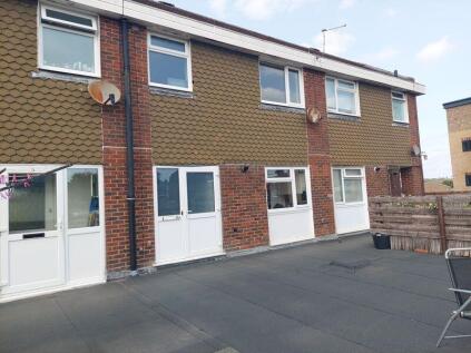 Adastral Square, Poole, BH17