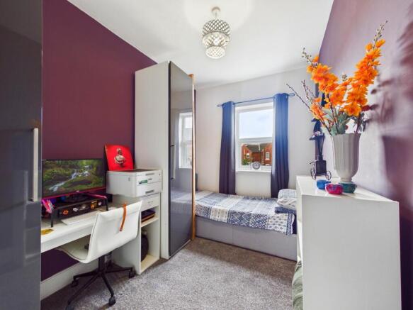3 bed Terraced for sale Image 9