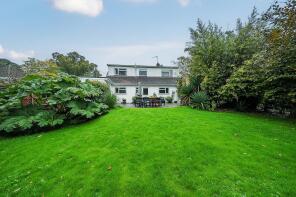 Yorkfold, Little Knowl Hill, Ashford Hill RG19 8BQ