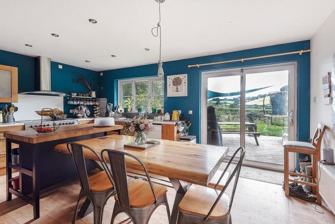 Kitchen/Dining