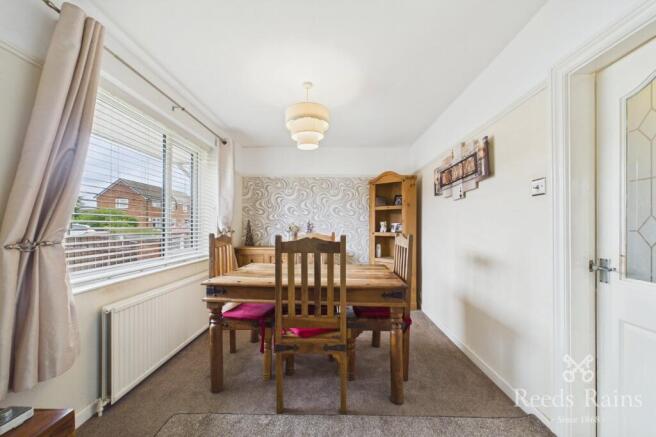 3 bed Semi-Detached for sale Image 7