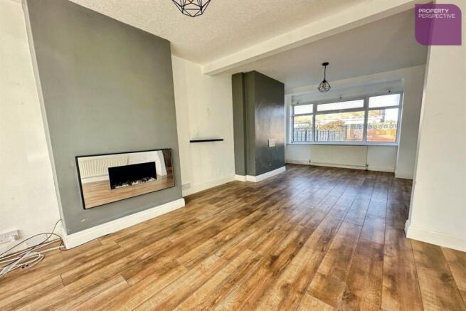 Lounge/Diner Area