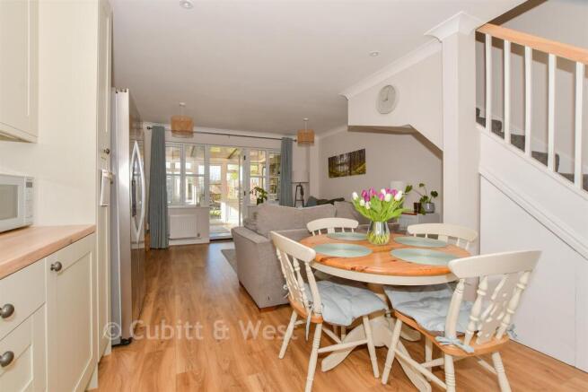 Lounge/Kitchen
