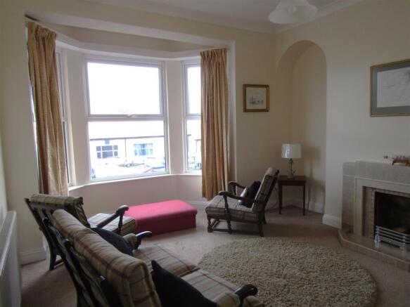 2 bed Flat for sale Image 8