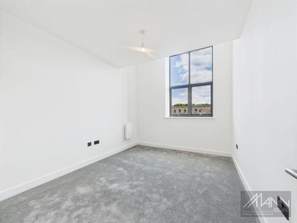 2 bed Apartment to rent Image 6