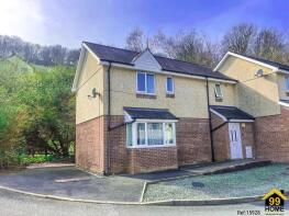 20, Awel Y Grug, Porthmadog LL49 9GA