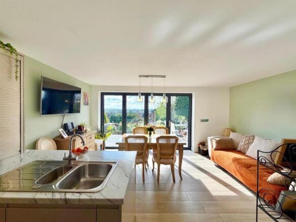 WhatsApp Image 2026-03-31 at 16.50.26.jpeg