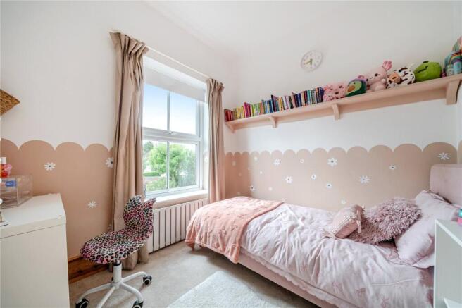 4 bed Terraced for sale Image 10