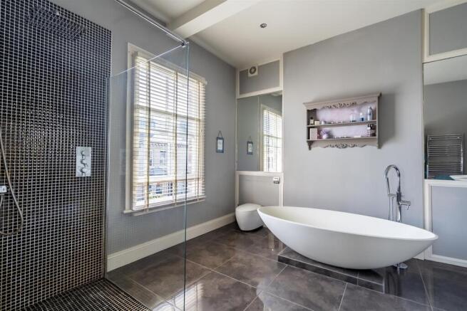 EN-SUITE ONE