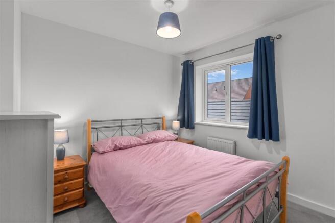 9 Lunnun Road, Banbury-22.jpg