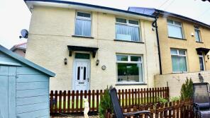 1, Bryncoed Terrace, Hengoed CF82 8DD