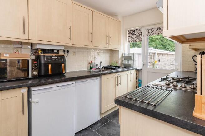 3 bed Detached for sale Image 5